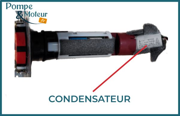 zoom su r le condensateur du moteur d'un volet roualnt